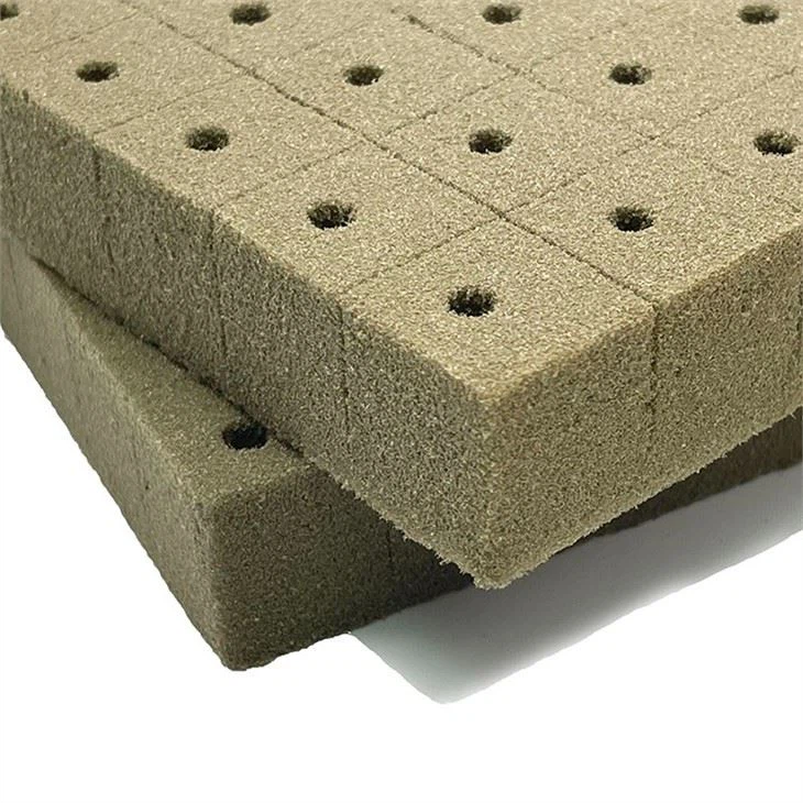 Hydroponic planting cube